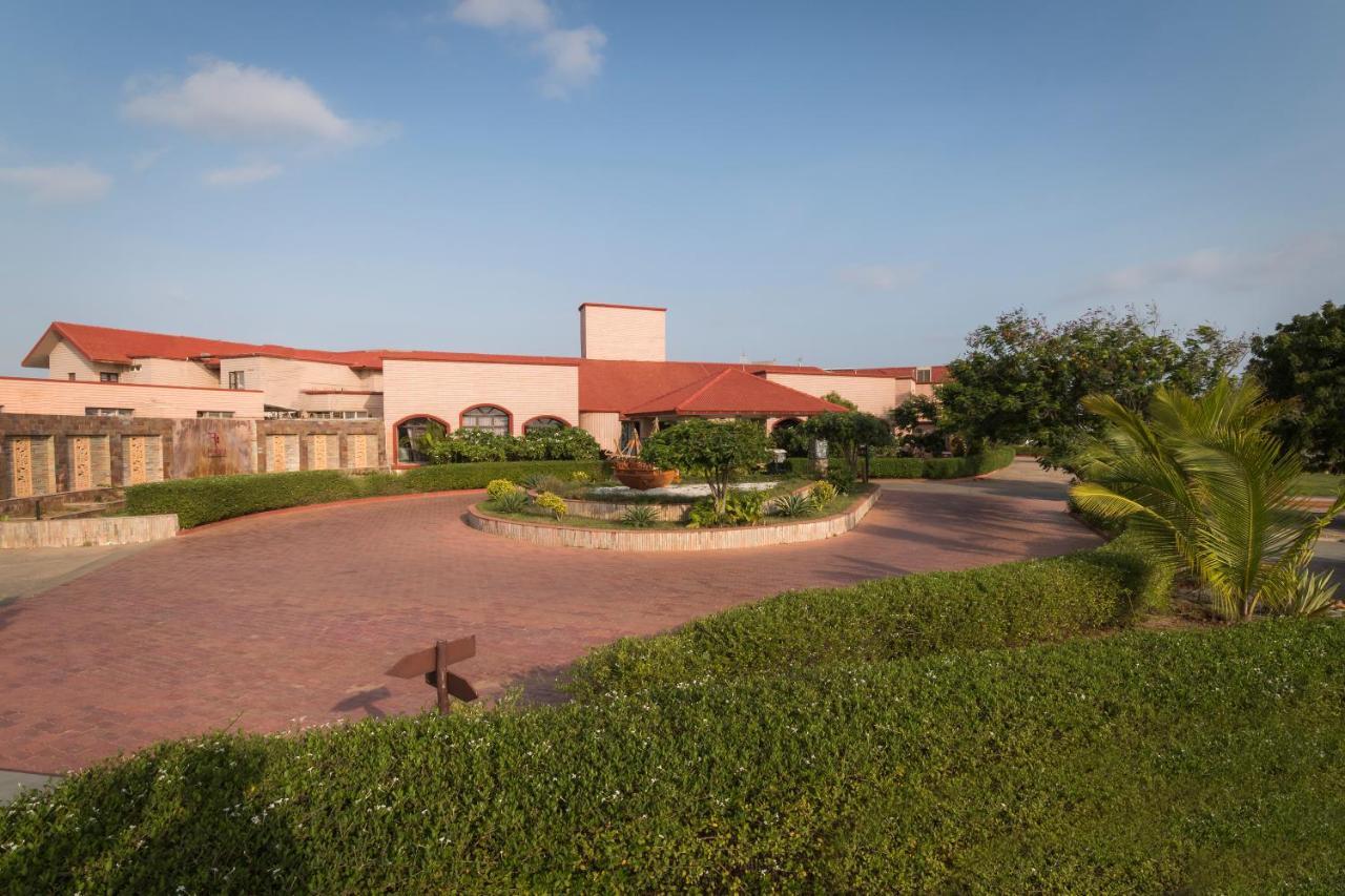 Regenta Resort Bhuj By Royal Orchid Hotels Limited Eksteriør billede