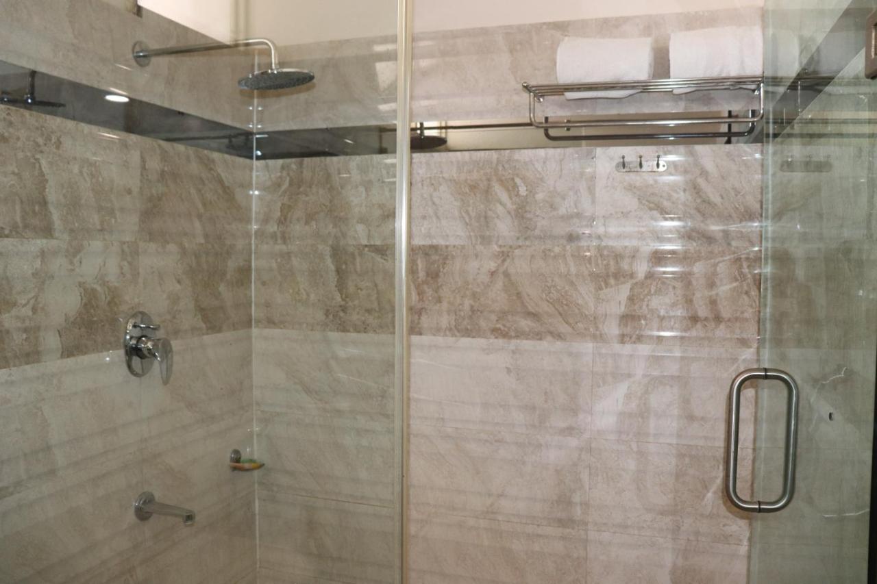 Regenta Resort Bhuj By Royal Orchid Hotels Limited Eksteriør billede