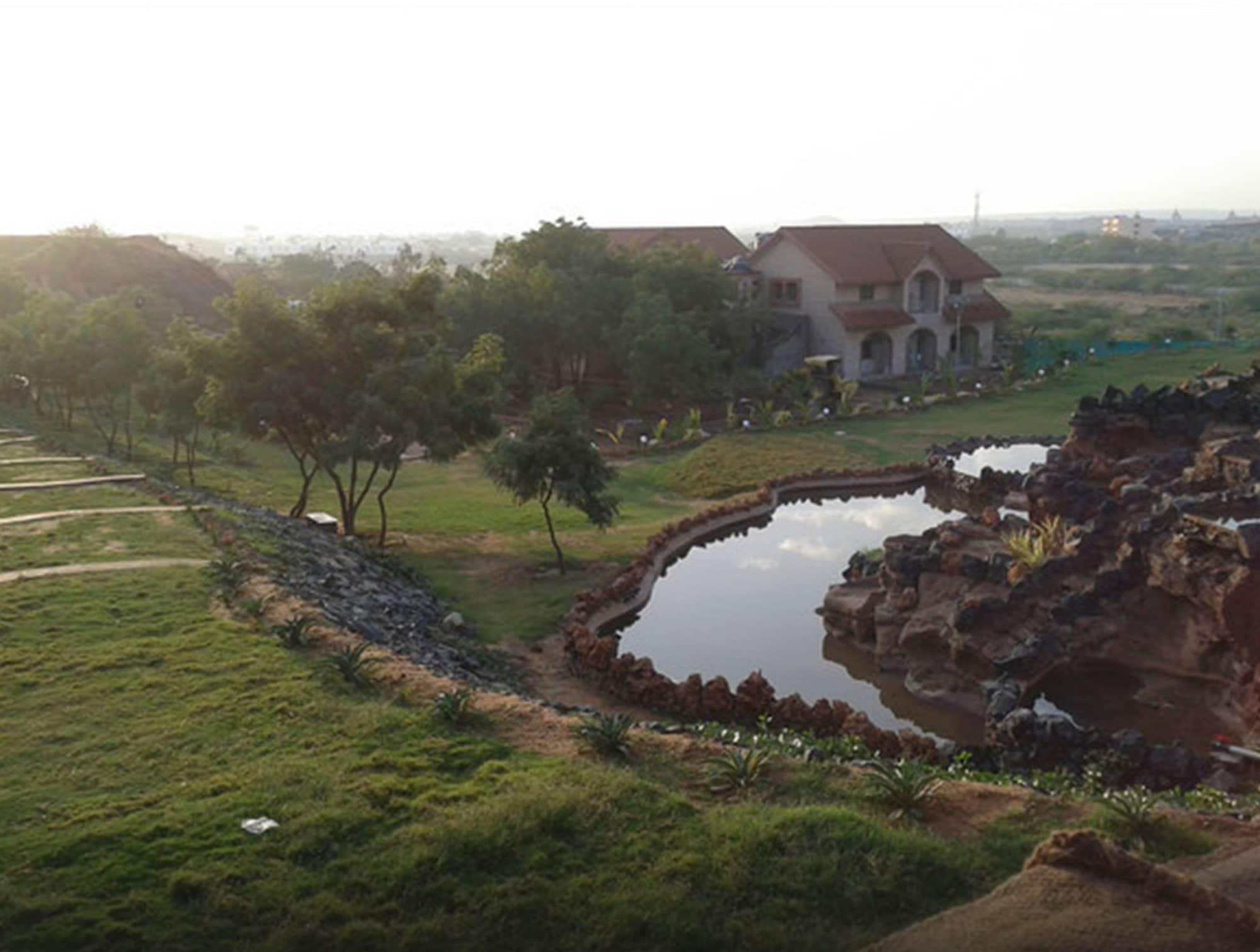 Regenta Resort Bhuj By Royal Orchid Hotels Limited Eksteriør billede