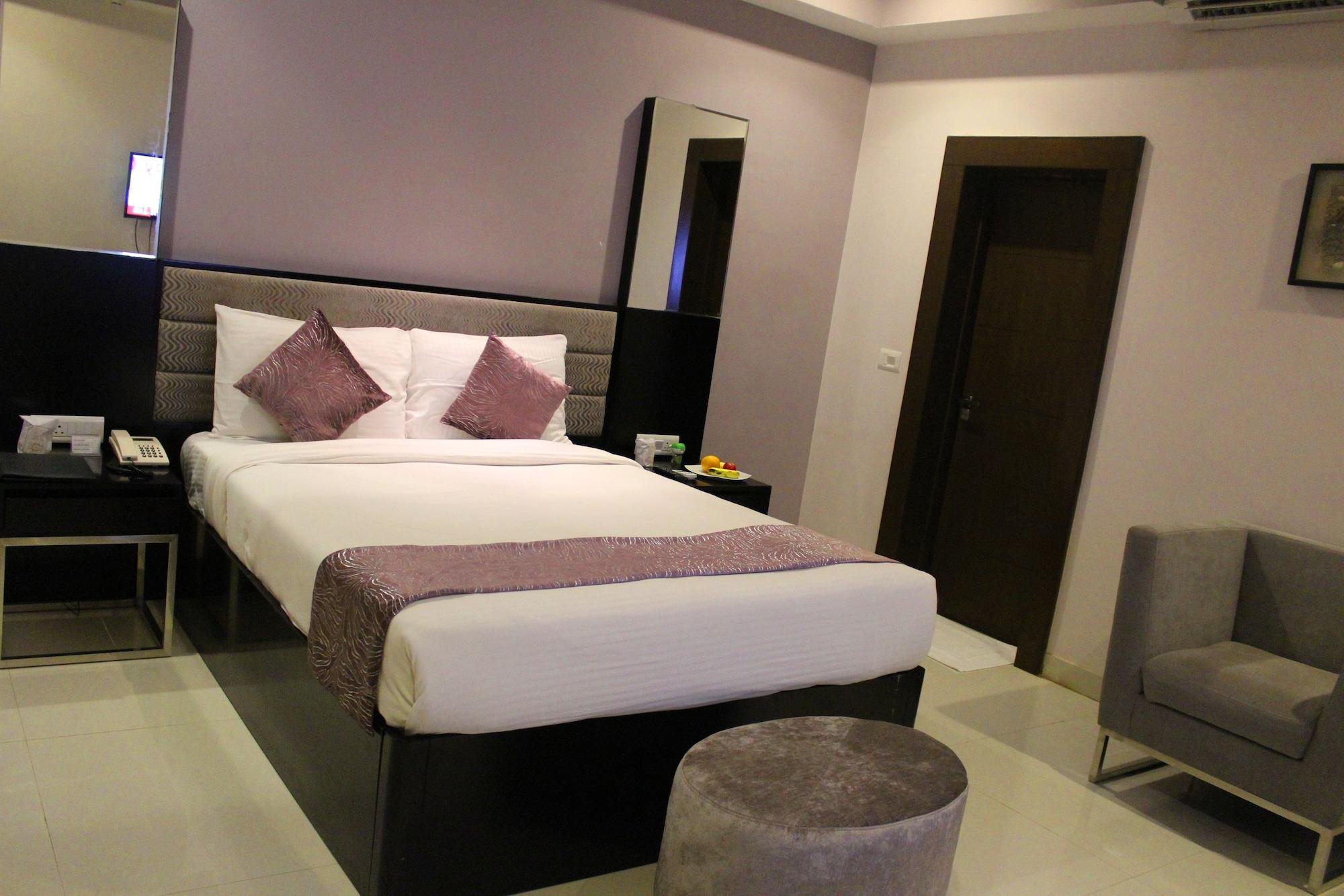 Regenta Resort Bhuj By Royal Orchid Hotels Limited Eksteriør billede