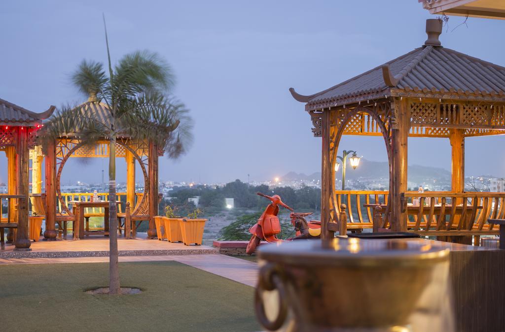Regenta Resort Bhuj By Royal Orchid Hotels Limited Eksteriør billede