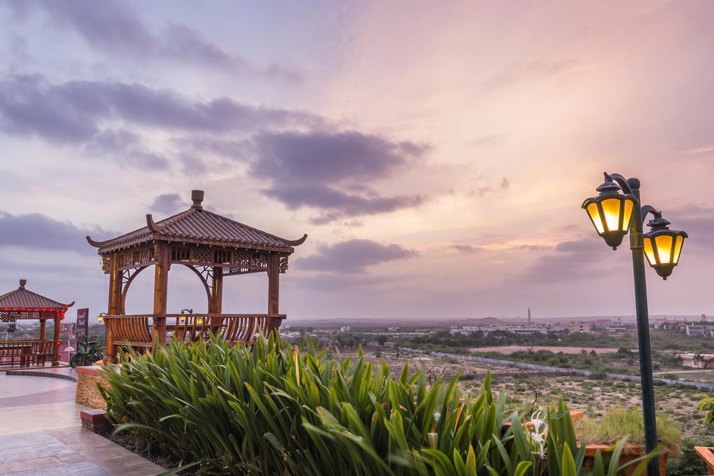 Regenta Resort Bhuj By Royal Orchid Hotels Limited Eksteriør billede