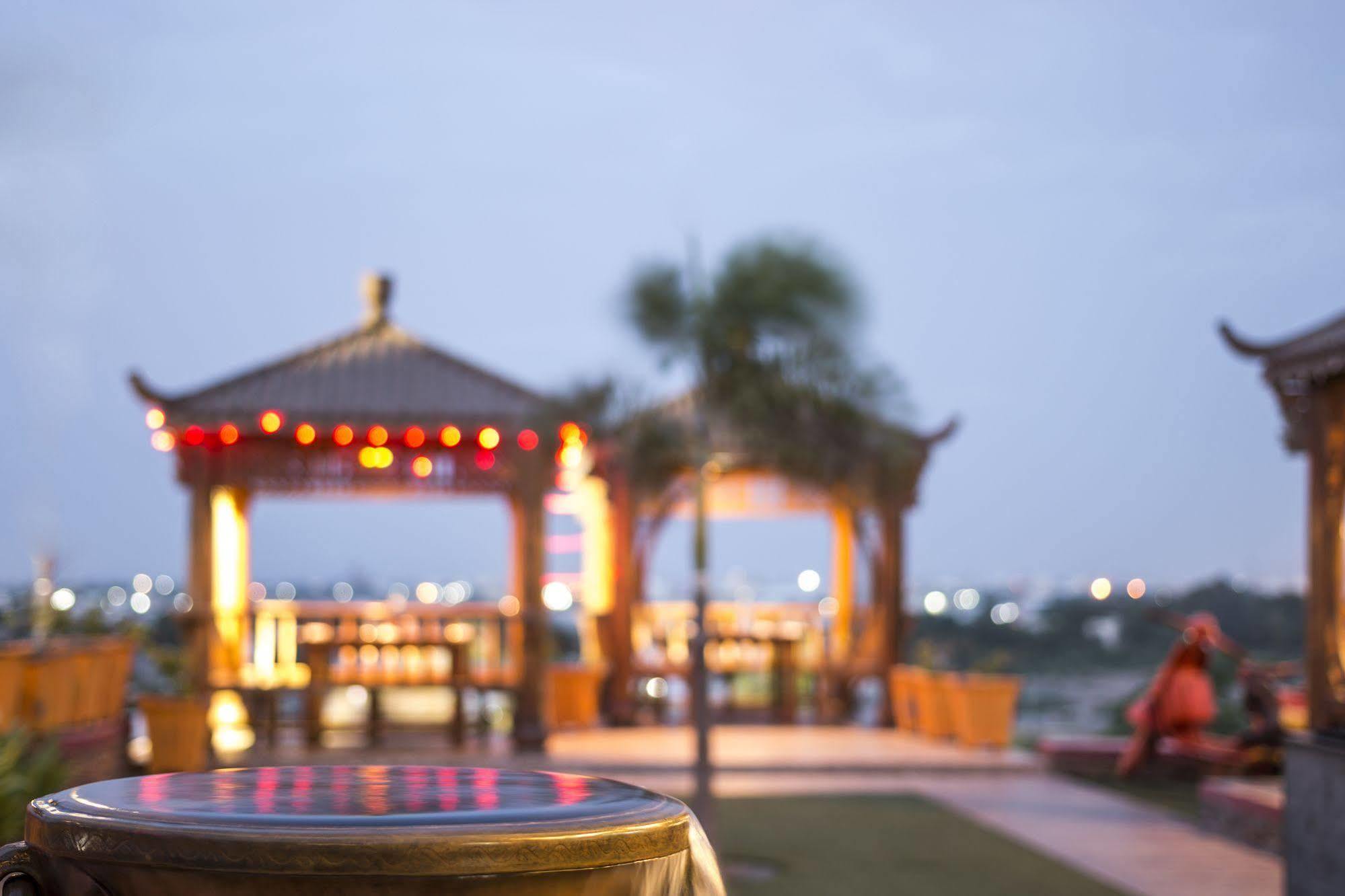 Regenta Resort Bhuj By Royal Orchid Hotels Limited Eksteriør billede